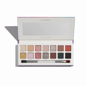 ‍Enchanted Eyeshadow Palette (100% off)