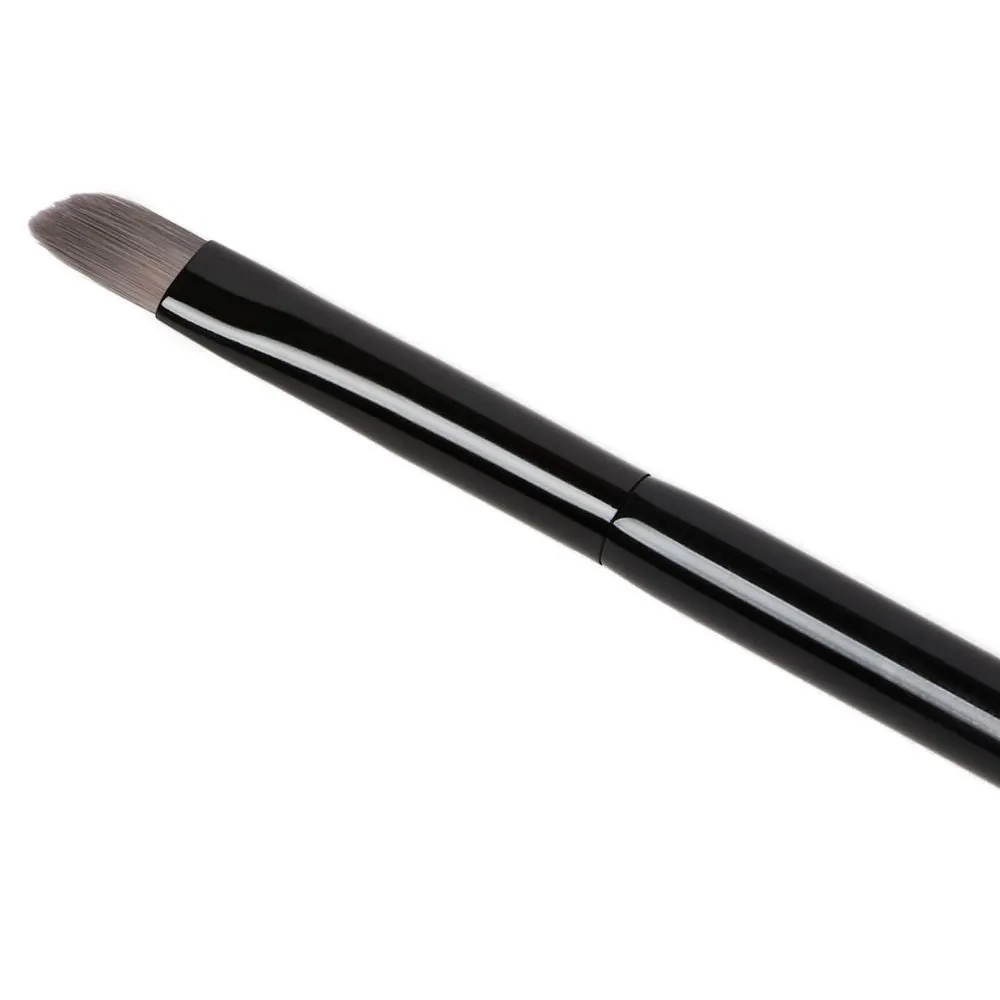 Illamasqua Lip brush