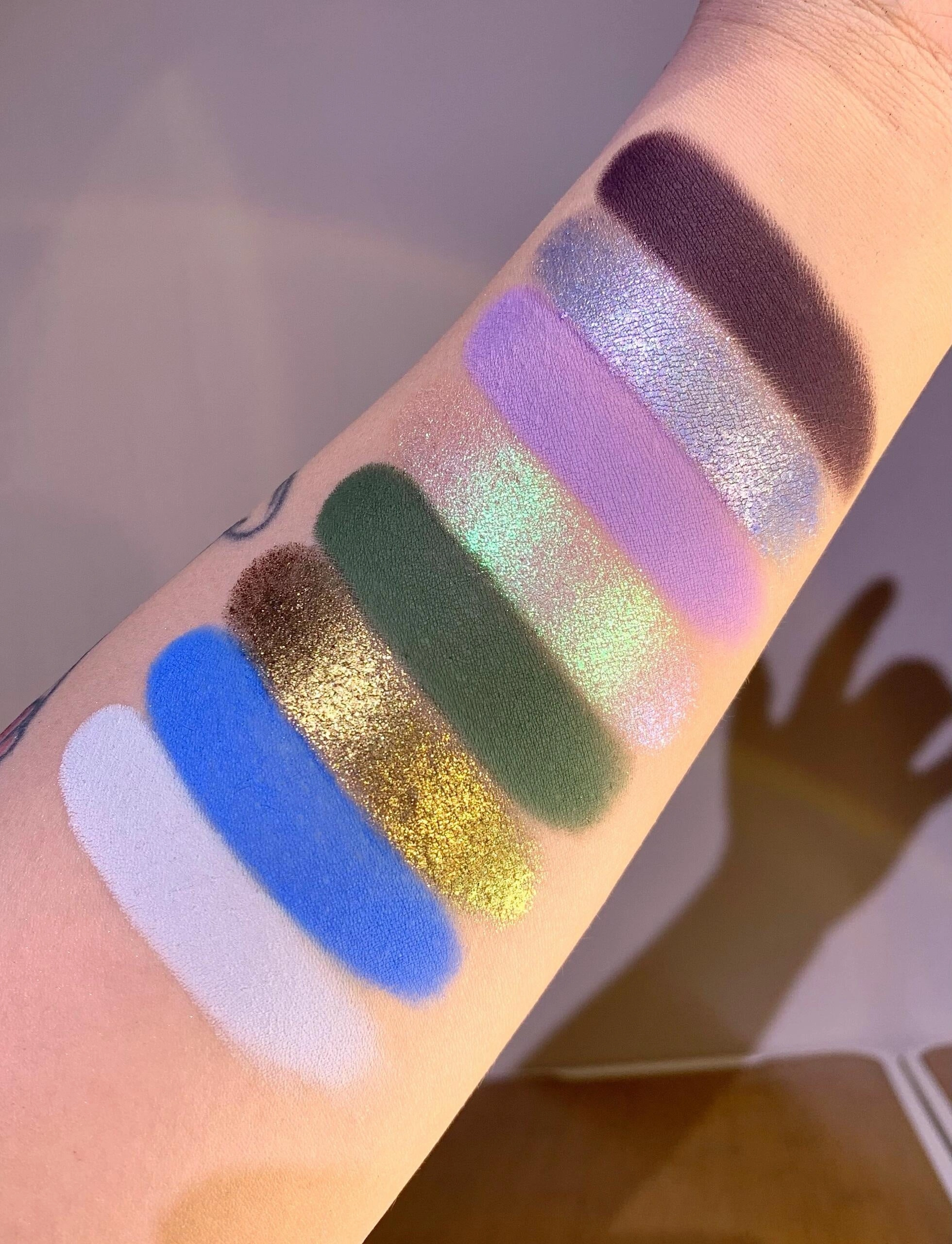 Narimi "Back to the 90s" Eyeshadow Palette - #10 One-Eyed Earl (Deep Emerald)