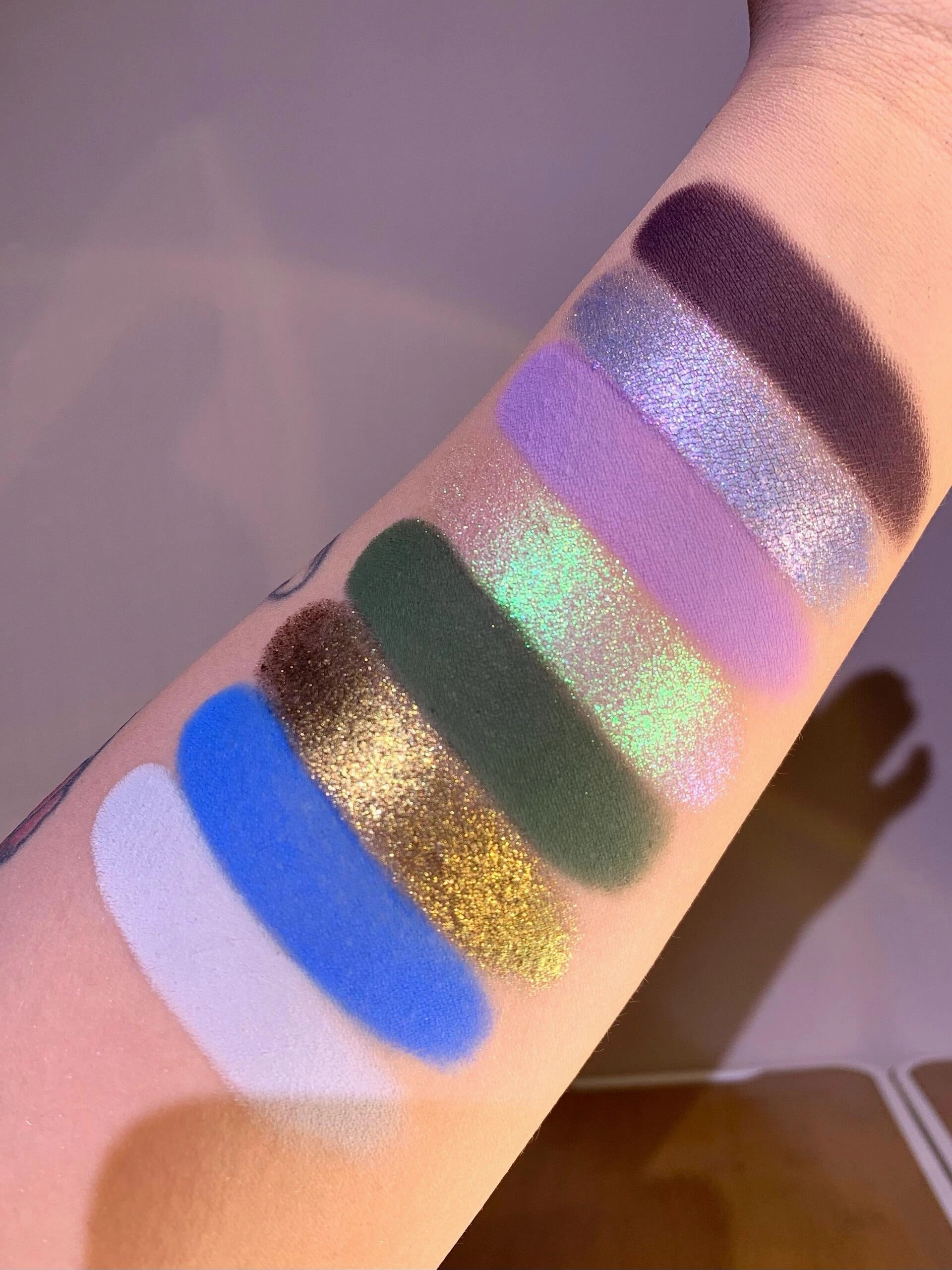 Narimi "Back to the 90s" Eyeshadow Palette - #10 One-Eyed Earl (Deep Emerald)