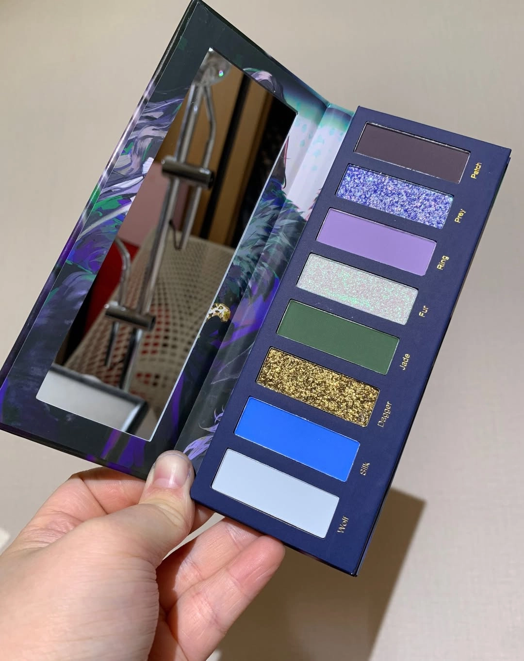 Narimi "Back to the 90s" Eyeshadow Palette - #10 One-Eyed Earl (Deep Emerald)